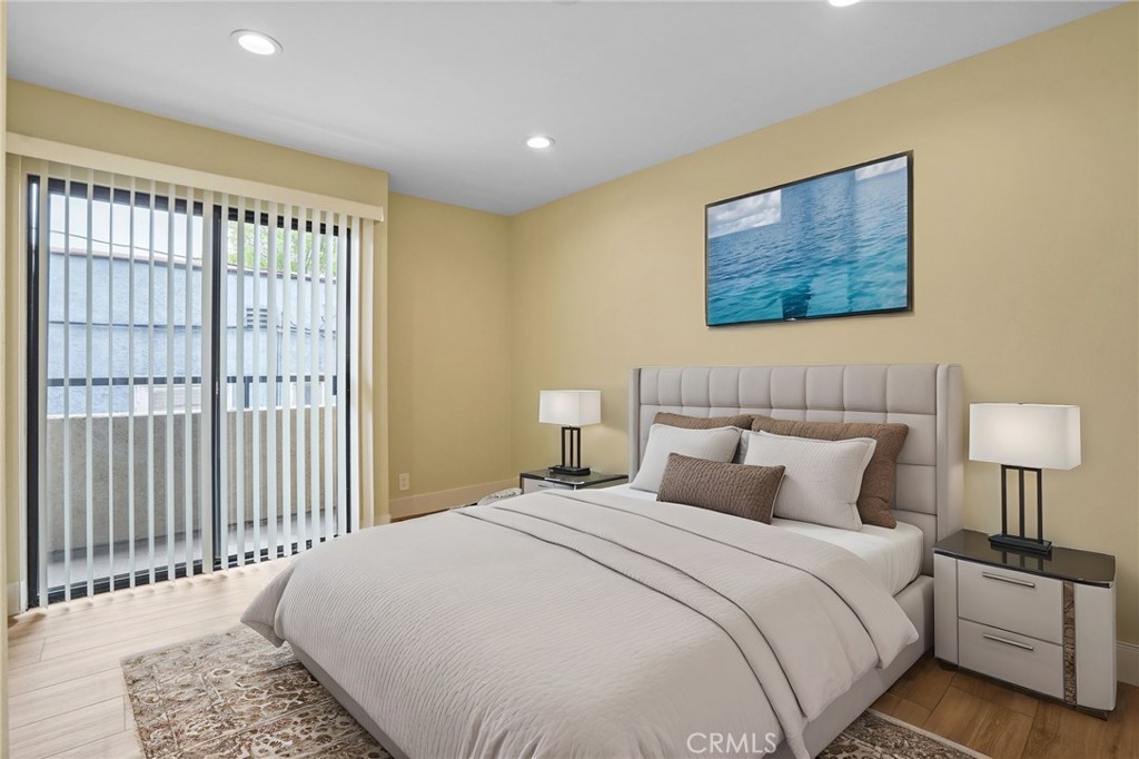 1207 N Columbus Avenue Property Photo 18