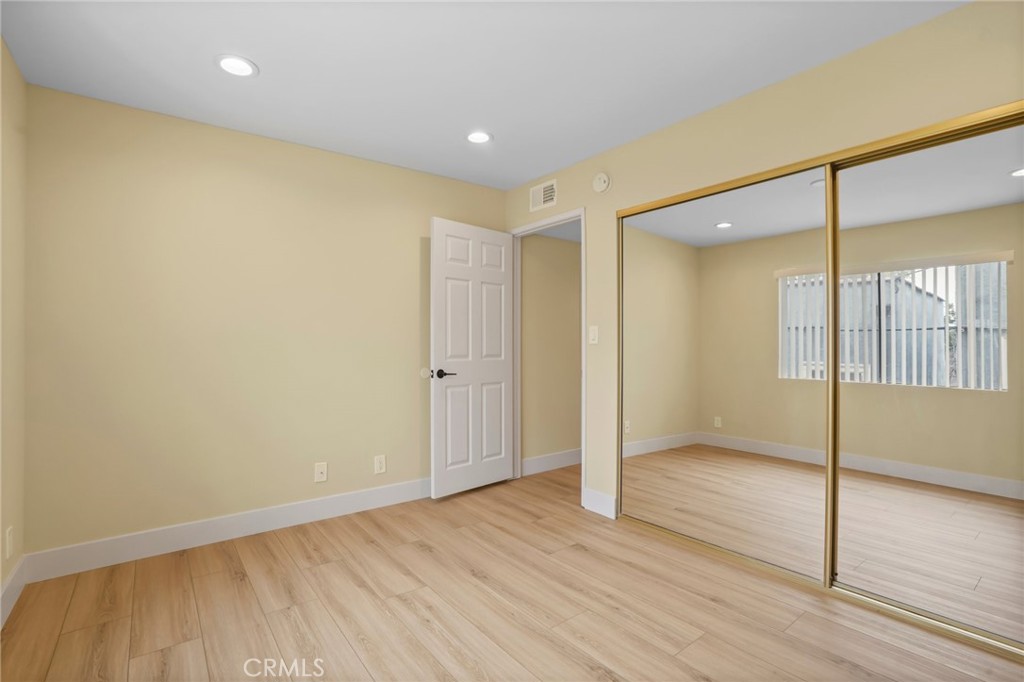 1207 N Columbus Avenue Property Photo 22