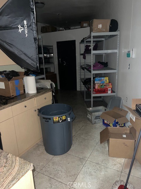3825 Fountain Avenue Property Photo 4