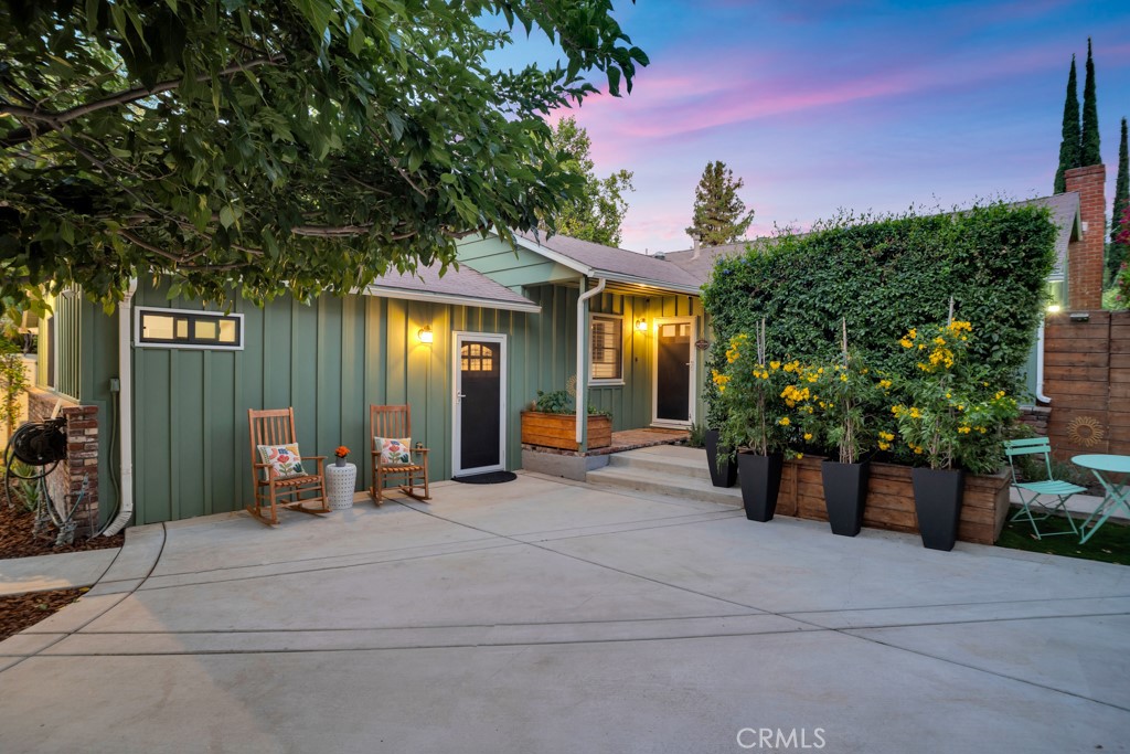 21412 Providencia Street Property Photo 1