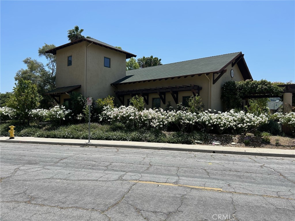 407 Bryant Circle A Property Photo 1