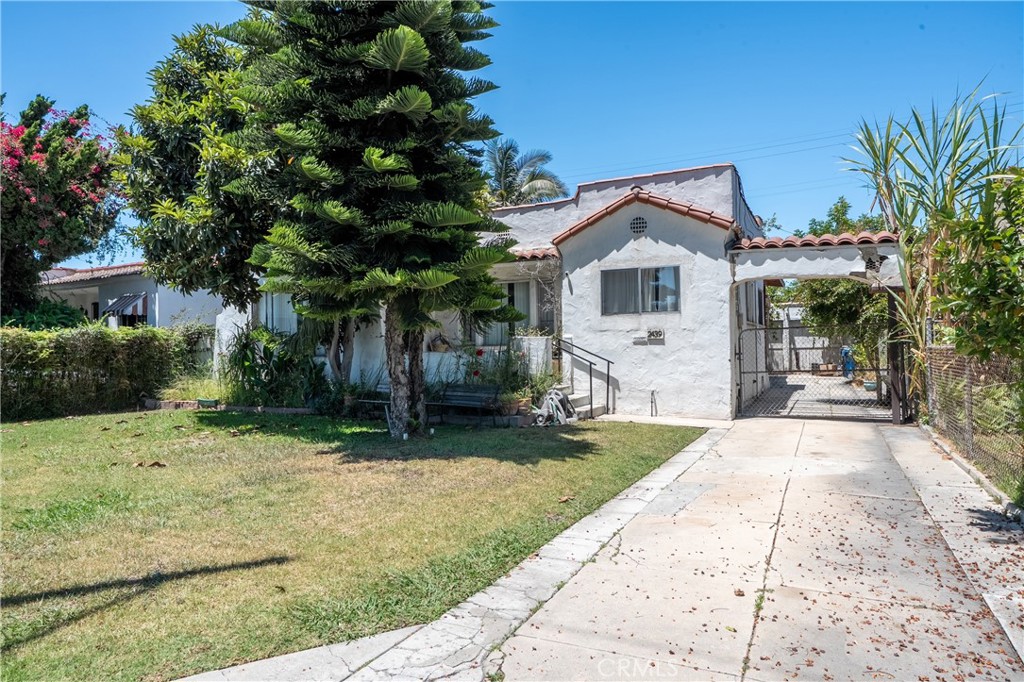 2439 California Street Property Photo 1