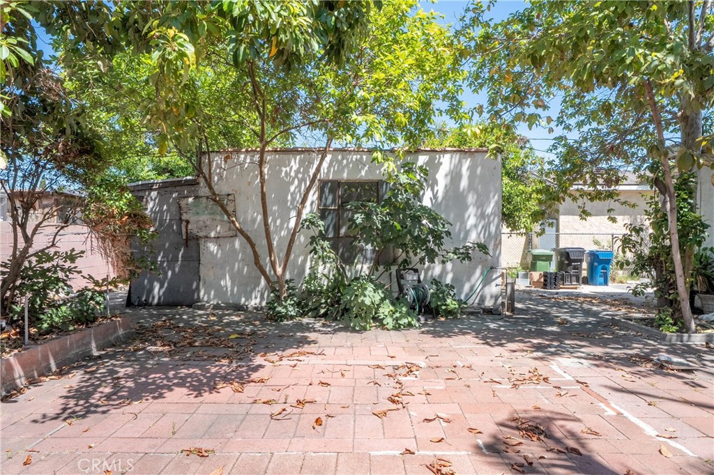 2439 California Street Property Photo 31