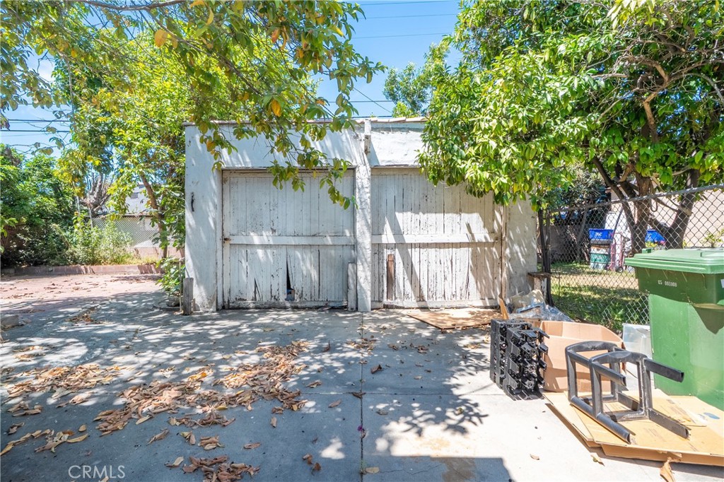2439 California Street Property Photo 36