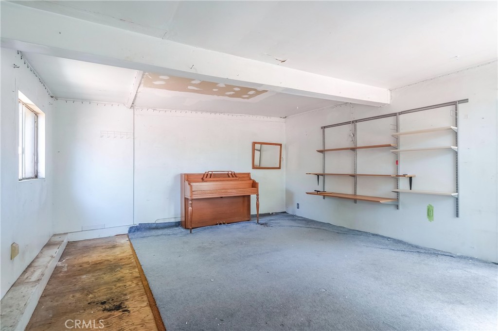 2439 California Street Property Photo 38