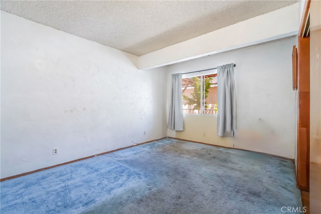 2439 California Street Property Photo 40
