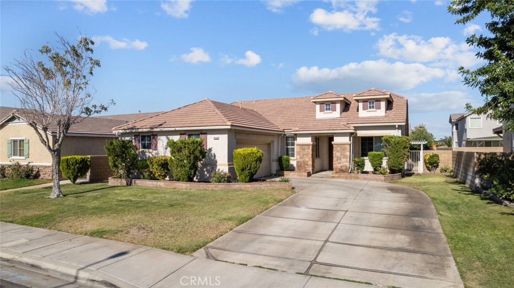 38160 Antibes Drive Property Photo 1