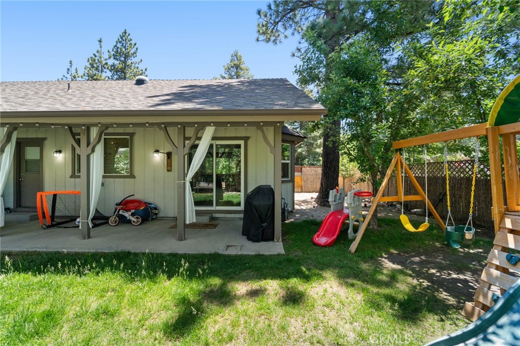 310 Teakwood Drive Property Photo 8