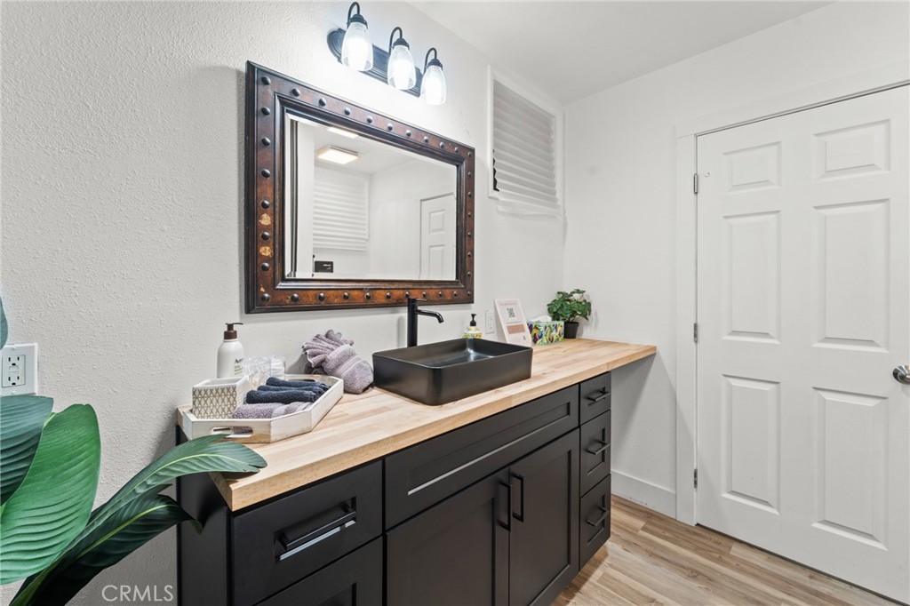 310 Teakwood Drive Property Photo 48