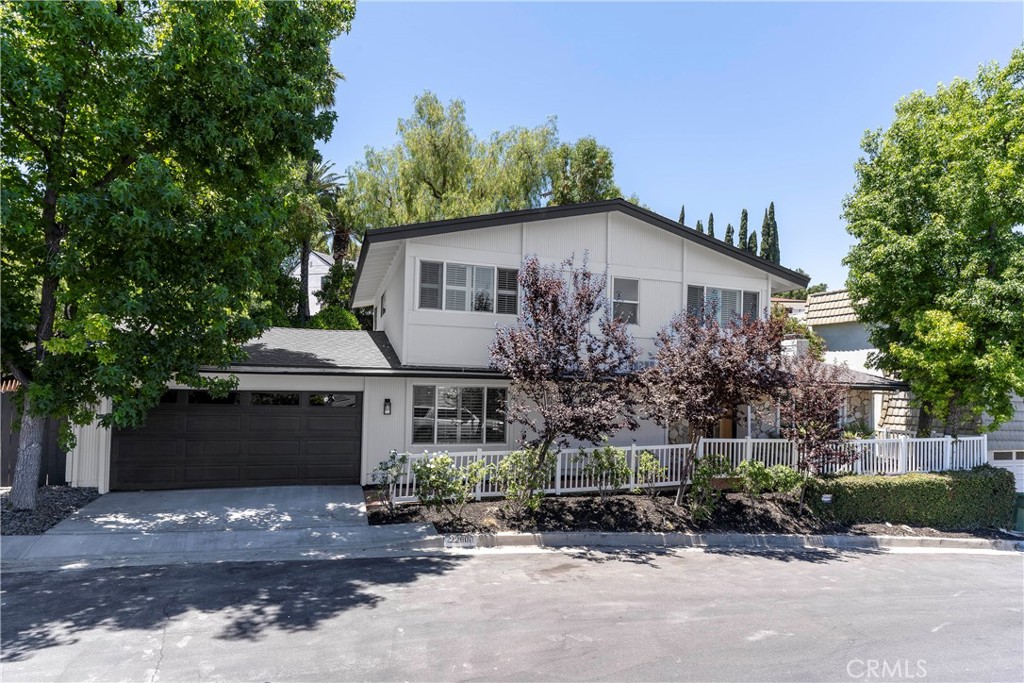22608 Crespi Street Property Photo 1