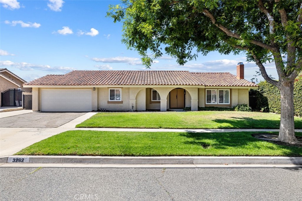 3262 Avenida Simi Property Photo 1