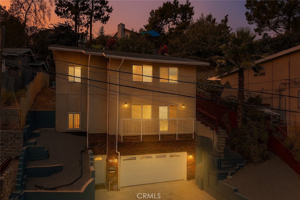 4215 Portola Avenue Property Photo 1
