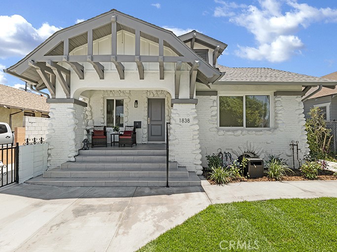 1838 W 50th Street Property Photo 1