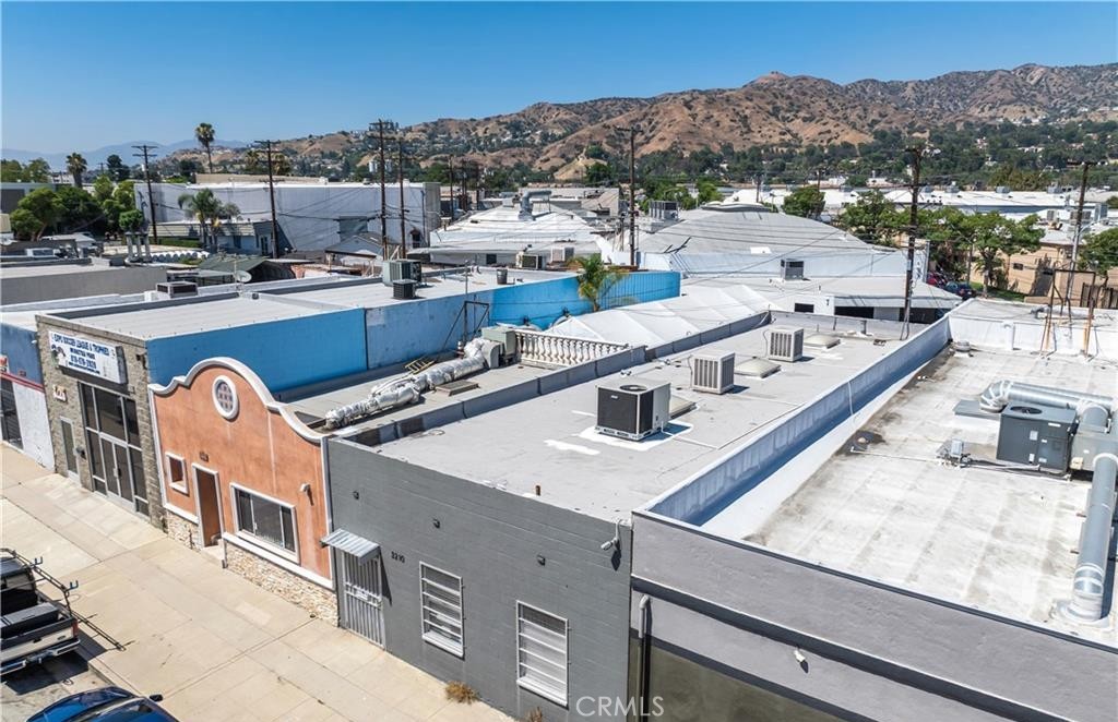 3210 N San Fernando Boulevard Property Photo 19