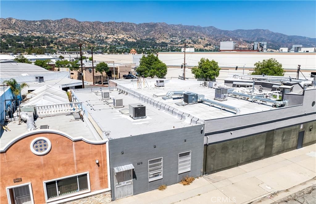 3210 N San Fernando Boulevard Property Photo 20