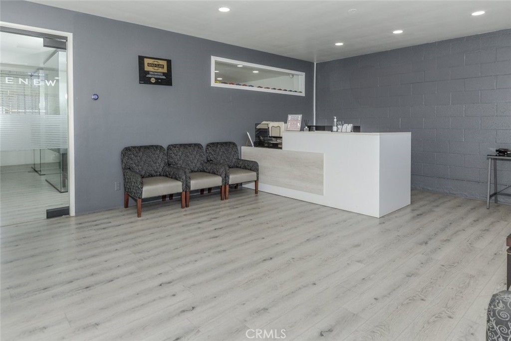 7400 San Fernando Road Property Photo 3