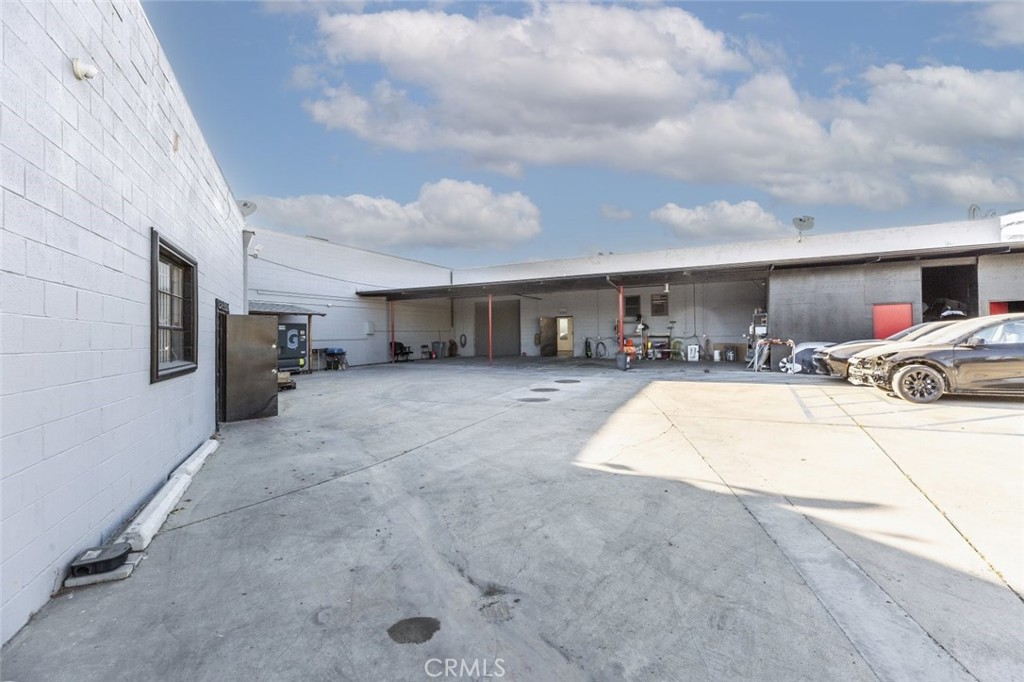 7400 San Fernando Road Property Photo 10
