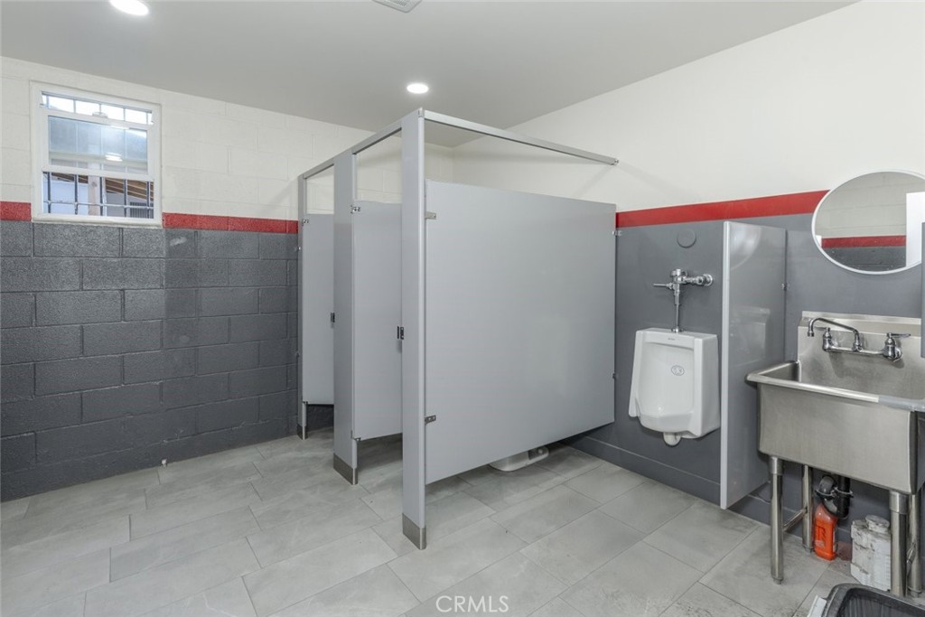 7400 San Fernando Road Property Photo 18