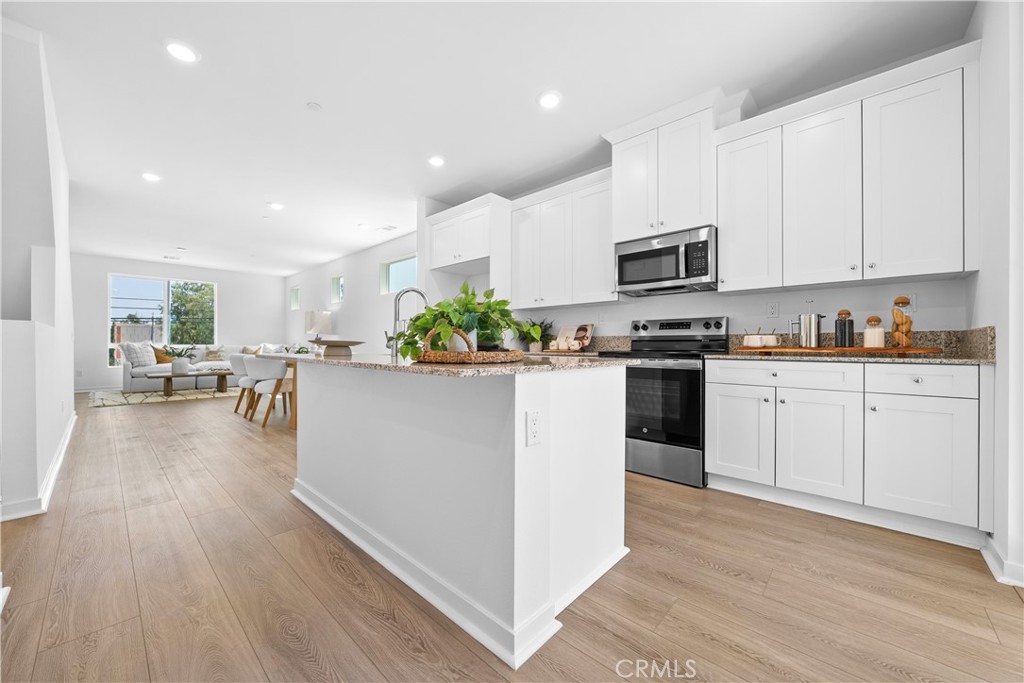 9423 N Sepulveda Blvd 1 Property Photo 1