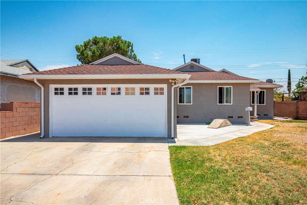 45532 Elm Avenue Property Photo 1