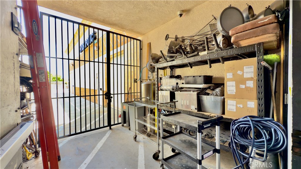 641 W Palmdale Boulevard E Property Photo 4