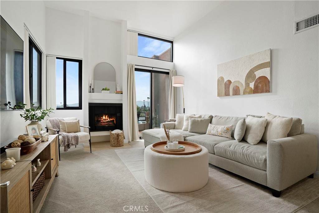7826 Topanga Canyon Boulevard 301 Property Photo 1