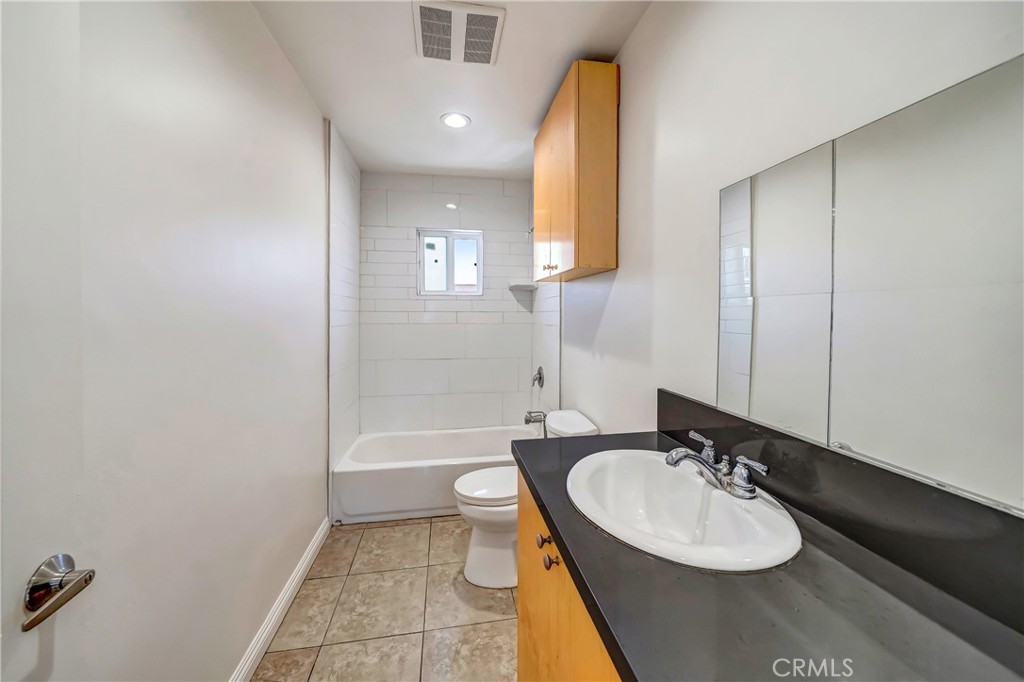 6735 Elmer Avenue 19 Property Photo 13