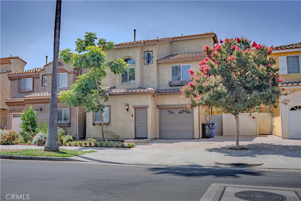 14554 Kittridge Street Property Photo 1