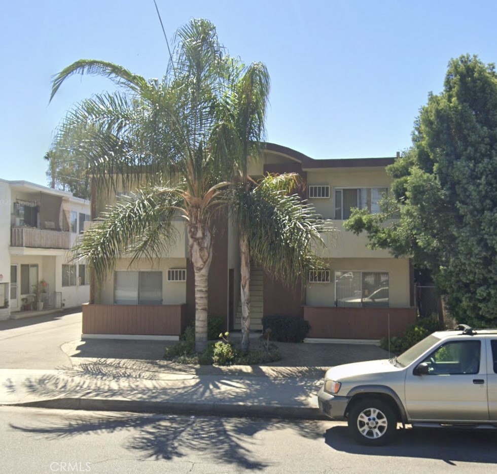 14718 Magnolia Boulevard W 7 Property Photo 8