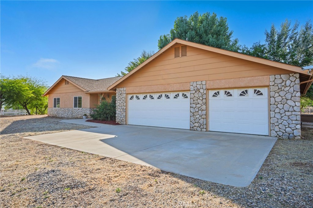 11709 Mint Canyon Road Property Photo 5