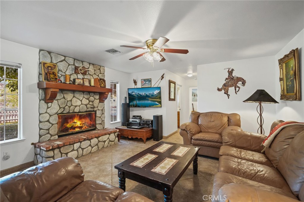 11709 Mint Canyon Road Property Photo 7