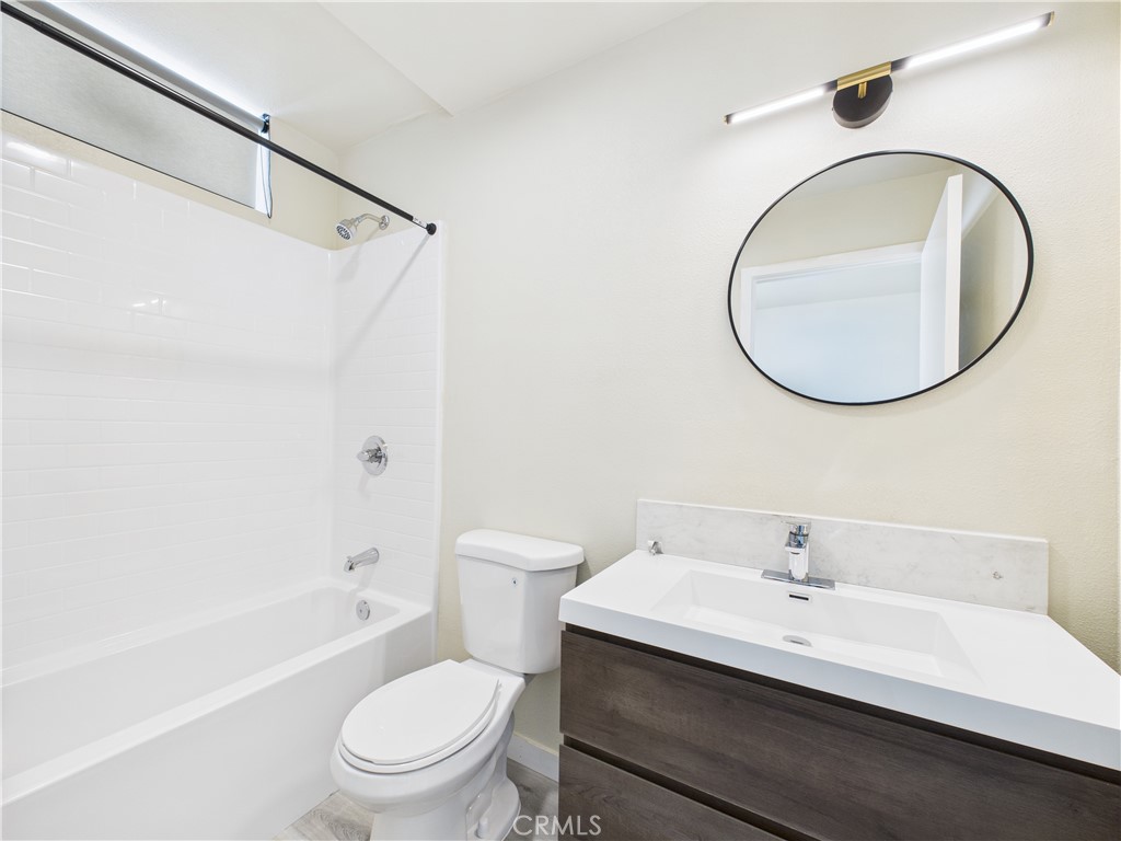 8457 Langdon Property Photo 9