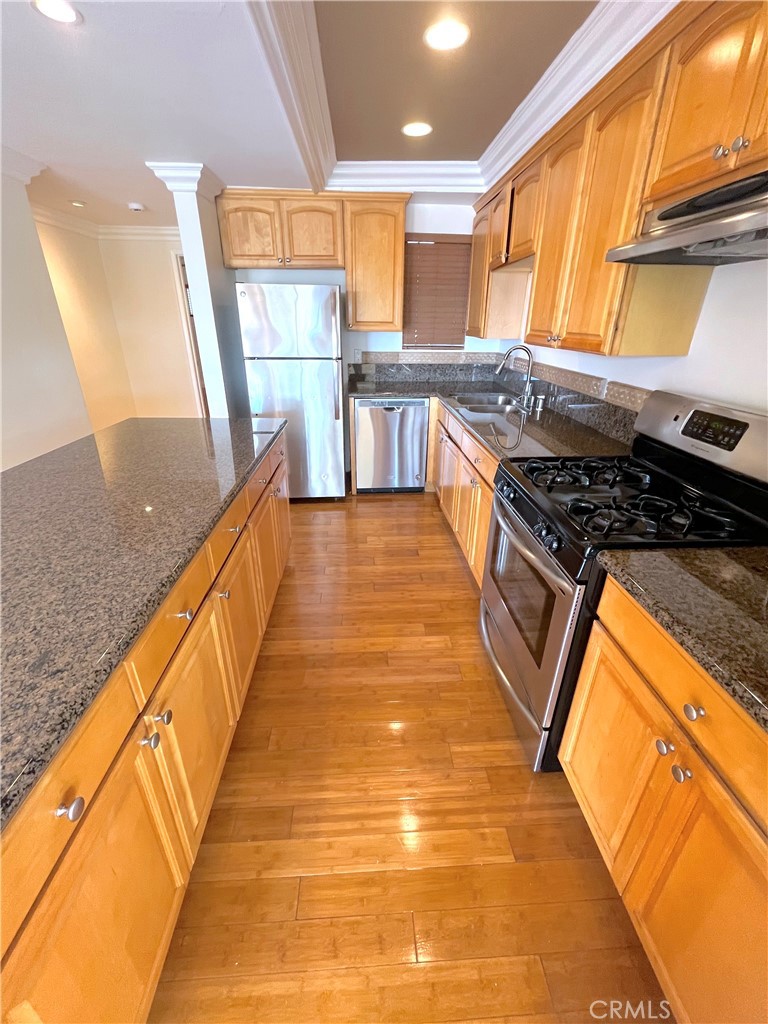 100 Cliff Drive 5 Property Photo 2