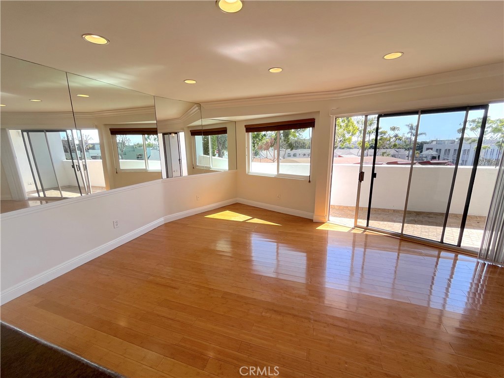 100 Cliff Drive 5 Property Photo 8