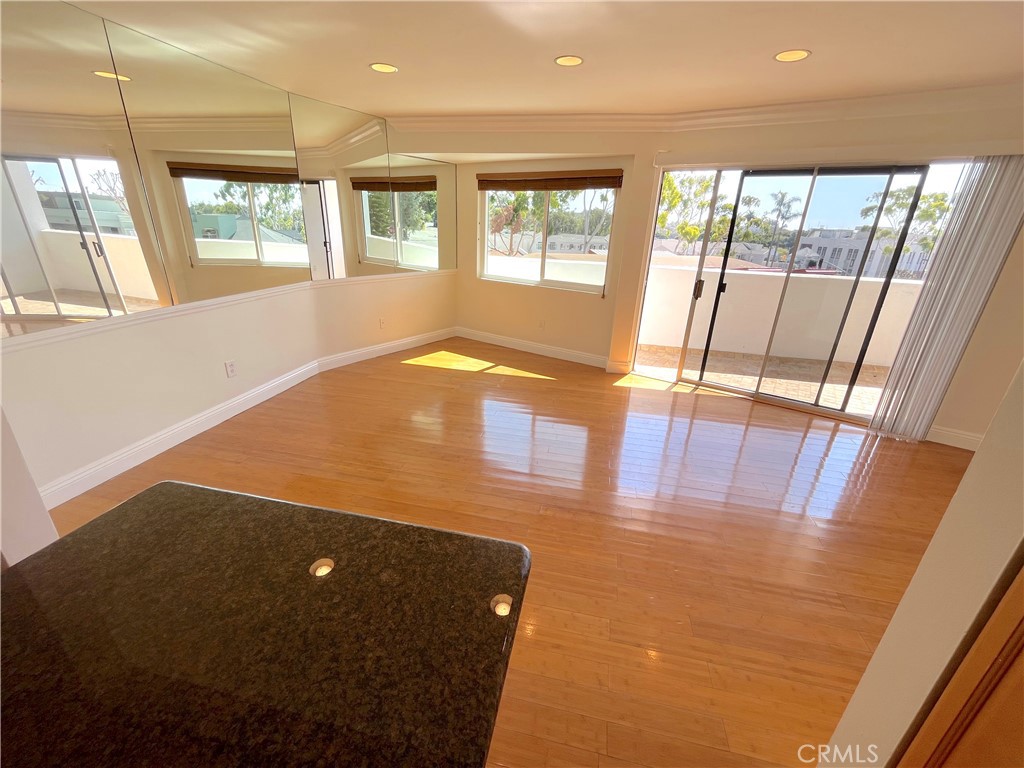 100 Cliff Drive 5 Property Photo 9