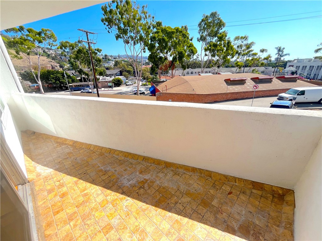 100 Cliff Drive 5 Property Photo 16