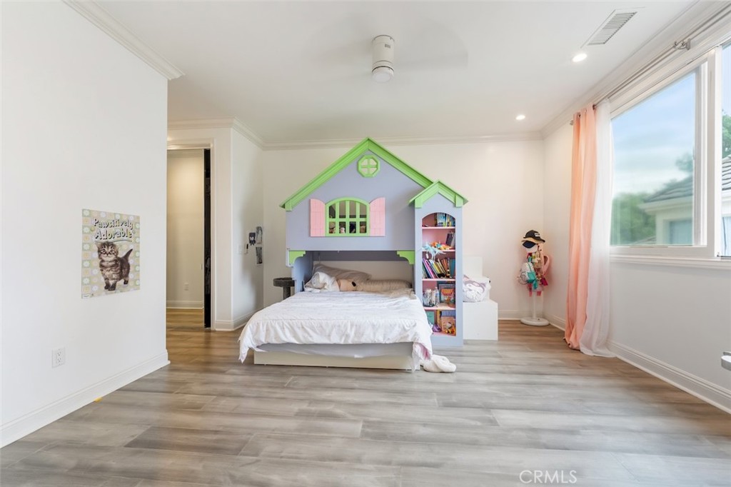 5633 Newcastle Ln Property Photo 34