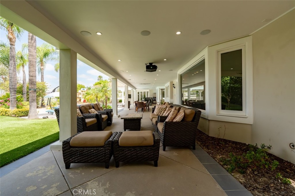 5633 Newcastle Ln Property Photo 50