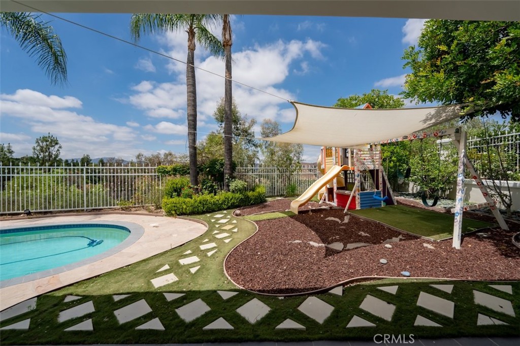 5633 Newcastle Ln Property Photo 57