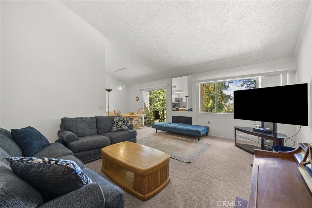 1814 Garvey Avenue B Property Photo 1