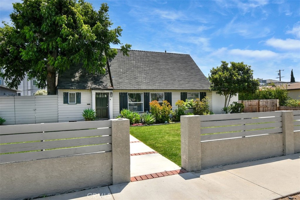 5634 Camellia Avenue Property Photo 1