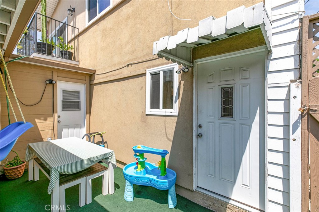 2014 Peyton Avenue Property Photo 13