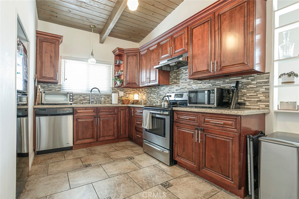 2014 Peyton Avenue Property Photo 29