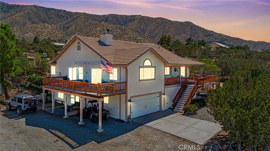 11720 Honeybee Lane Property Photo 3