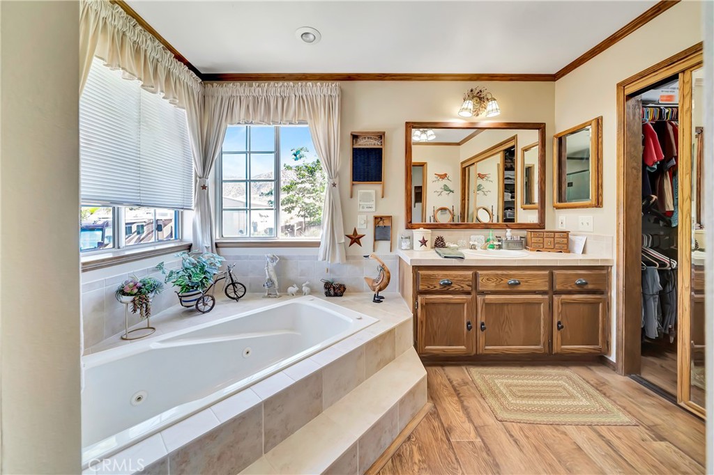 11720 Honeybee Lane Property Photo 31
