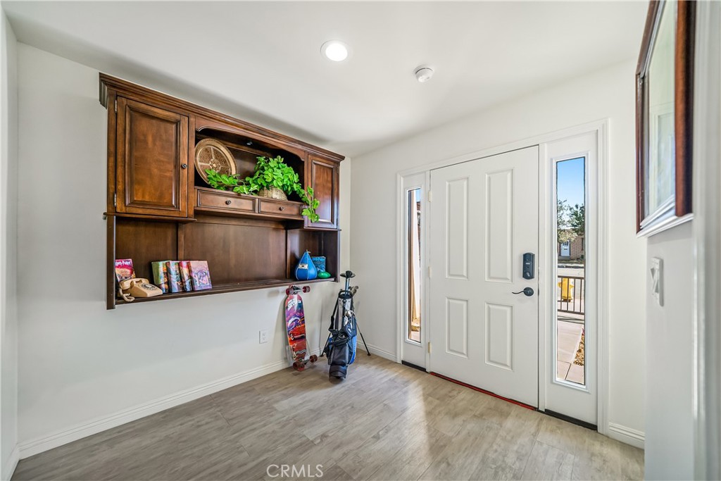 1101 N Maclay Avenue 1 Property Photo 2