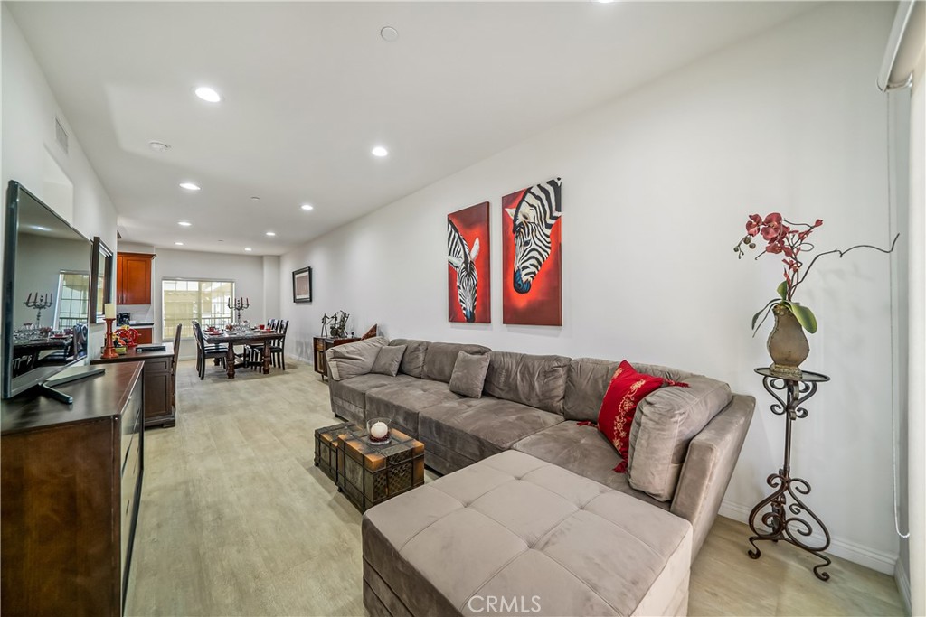 1101 N Maclay Avenue 1 Property Photo 5