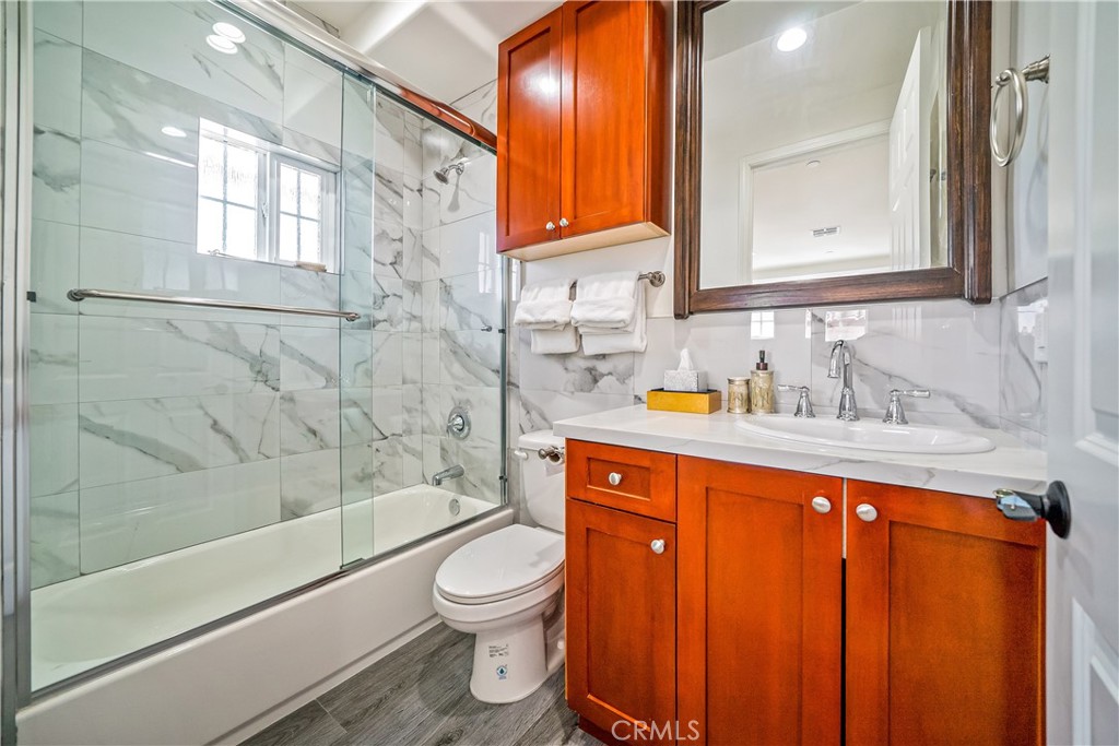 1101 N Maclay Avenue 1 Property Photo 18