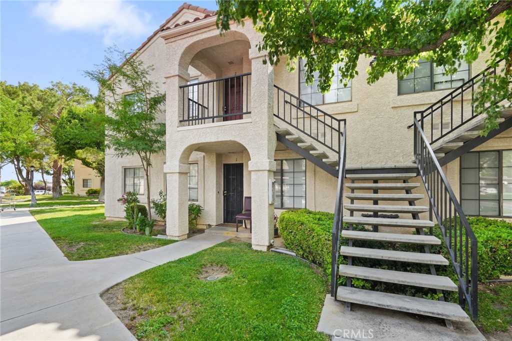 2554 Olive Drive 2 Property Photo 1