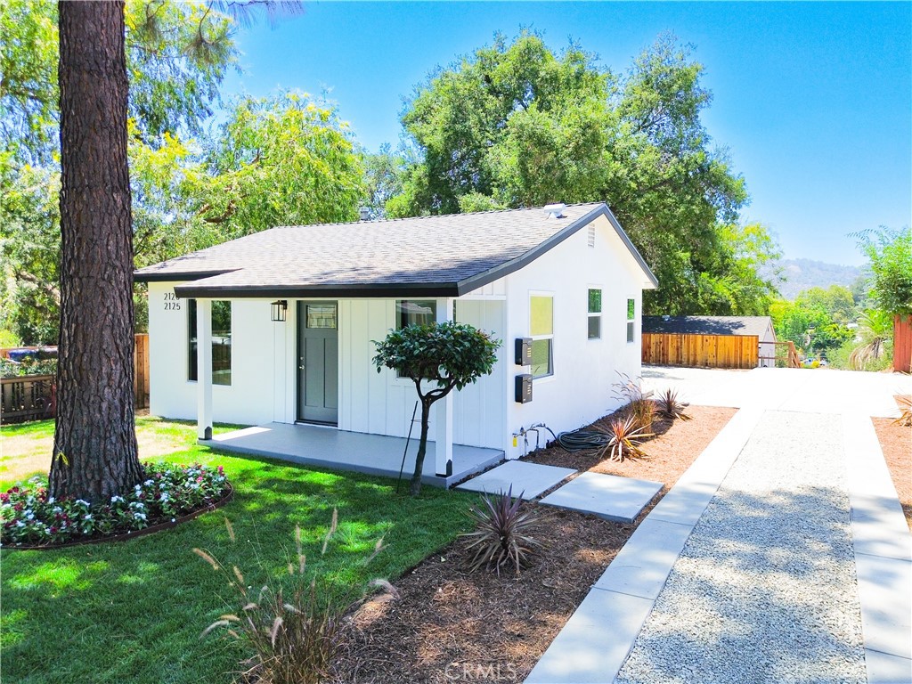 2123 Navarro Avenue Property Photo 1